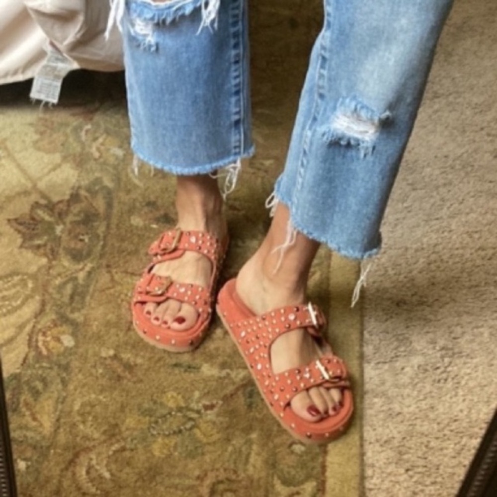 NWOT!  Saint G Chloé Studded Sandals😍